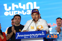 ՀՀ վարչապետն ու ՔՊ թիմը քարոզարշավ են իրականացնում Էրեբունիում և Նուբարաշենում. ուղիղ