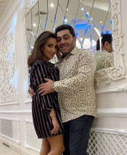 Մարտին Մկրտչյանն ու Հռիփսիմե Հակոբյանը նշում են ամուսնության 7-ամյակը