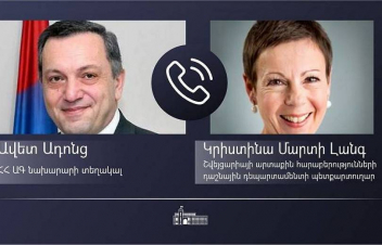 ԱԳ նախարարի տեղակալ Ավետ Ադոնցը հեռախոսազրույց է ունեցել Շվեյցարիայի ԱՀԴԴ պետքարտուղար Կրիստինա Մարտի Լանգի հետ