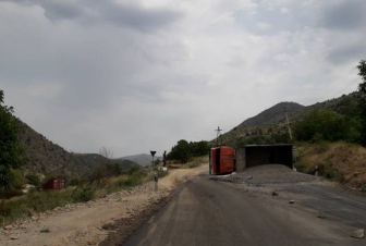 Երևան-Երասխ-Գորիս-Մեղրի-հայ-իրանական սահման ճանապարհին բեռնատար է կողաշրջվել