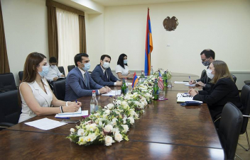 Հակոբ Արշակյանն ու Լին Թրեյսին քննարկել են ներդրումների ներգրավման հնարավորությունները