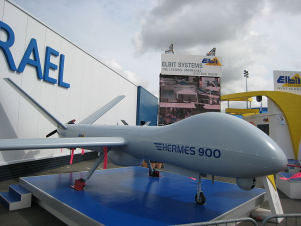 «Elbit Hermes 900» անօդաչու թռչող սարքը՝ մարգագետնում