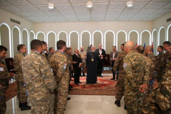 Թող Աստված օրհնի մեր քաջ բանակը. Արամ Ա