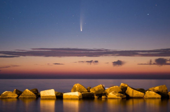 Երկրին է մոտենում նորահայտ գիսաստղը. հազվադեպ տեսարանը հավերժացվել է աշխարհի տարբեր վայրերից (լուսանկարներ)