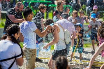 Հաշվի առնելով առկա համաճարակային իրավիճակը և կորոնավիրուսի տարածման ռիսկը՝ Առողջապահության նախարարությունը կոչ է անում զերծ մնալ Վարդավառն ավանդական կերպով տոնելու սովորույթից 