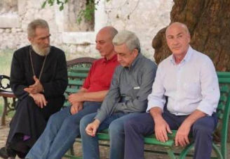 Բակո Սահակյանն արշավներ է կազմակերպում. «Հրապարակ»