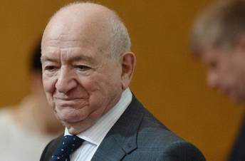 Նիկիտա Սիմոնյանը խաղաղության կոչ է անում հայերին եւ ադրբեջանցիներին