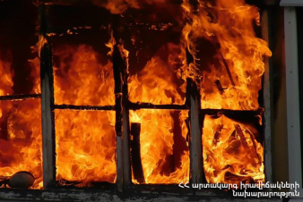 Մովսես բնակավայրում այրվել է տուն