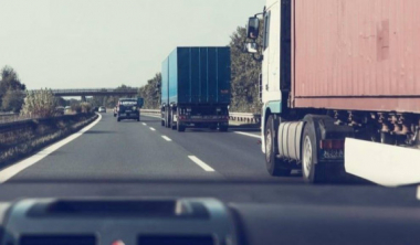 «Առավոտ». ՀՀ ներմուծվող բեռները մնացել են ռուս-վրացական սահմանին. Վրաստանը թույլ չի տալիս տեղափոխել