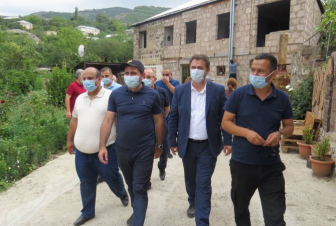 Պապիկյանը Տավուշում այցելել է Ադրբեջանի կողմից հրետակոծումից տուժած համայնքներ