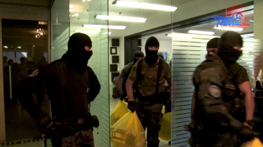 6-րդ վարչությունը առգրավվել է M-Group շինարարական ընկերության հաշվապահական փաստաթղթերը. տեսանյութ