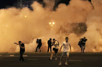 Բելառուսի ուժային կառույցների ստորաբաժանումները լքել են մայրաքաղաք Մինսկը, վերականգնվել է երթևեկությունը. ТАСС