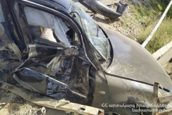 Կառնուտի խճուղու սկզբնամասում ավտոմեքենան դուրս է եկել ճանապարհի երթևեկելի հատվածից