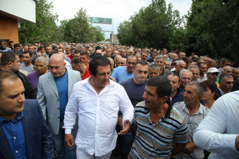 Ծառուկյանը օրակարգ չունի. Չգիտի՝ ինչ ճանապարհով է պատրաստվում պայքարել իշխանության դեմ. «Ժամանակ»