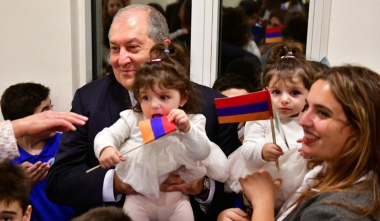 Հայրենիքը կմնա ընդամենն աշխարհագրական քարտեզ, եթե այն չապրեցնենք մեր մեջ. Արմեն Սարգսյան (լուսանկարներ)