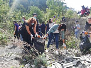 Աննա Հակոբյանը միացել է Վանաձորի կիրճում աշխատող խմբին 