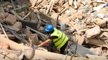 Բեյրութի նավահանգստի պահեստում հրավառության համար նախատեսված 1,3 տոննա պայթուցիկ նյութ է հայտնաբերվել |24news.am|