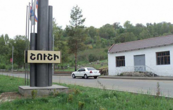 Ֆեյսբուքում գիտեն, թե ի՞նչ է անում Մանվելը Շուշիում