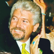 Հերոսանալու եւ փայլատակելու վայրը առաջնագիծն է. Վիգեն Հովսեփյան