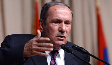 Լևոն Տեր-Պետրոսյանը Արցախի նախկին նախագահների հետ քննարկել է Լեռնային Ղարաբաղի շուրջ ստեղծված իրավիճակը