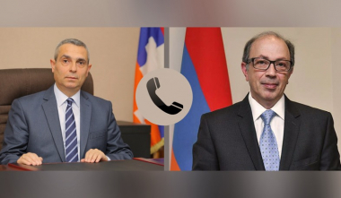 ԱԳ նախարար Արա Այվազյանի հեռախոսազրույցը Արցախի արտգործնախարար Մասիս Մայիլյանի հետ