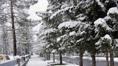 Թումանյանի, Արագածի, Ապարանի տարածաշրջանների ավտոճանապարհներին ձյուն է տեղում