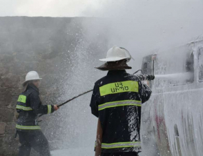 Ստեփանակերտում ՈւԱԶ մակնիշի ավտոմեքենայում հրդեհ է բռնկվել․ ԱՀ ԱՒՊԾ