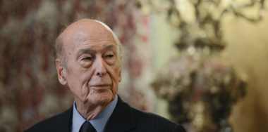 Ֆրանսիայում հրաժեշտ տվեցին երկրի 94-ամյա նախկին նախագահին