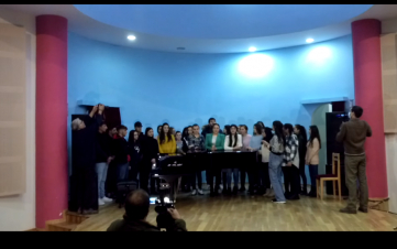 Ֆրանսիահայ կոմպոզիտոր Միշել Պետրոսյանը` Պատրիկ Ֆիորիի հետ այցելել է Ստեփանակերտ և հանդիպել տեղի երաժշտական դպրոցի սաններին