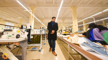 Ցավալի է տեսնել, թե հայերը՝ այս խիզախ ու հինավուրց ժողովուրդը, ինչի միջով են ստիպված եղել անցնել եւ դեռ շարունակում են անցնել. Միրզա Դինայի