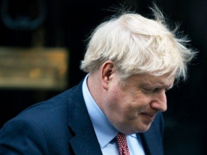 Անգլիայում մտցվել է կոշտ լոքդաուն. դպրոցները փակ կմնան մինչեւ փետրվարի կեսը