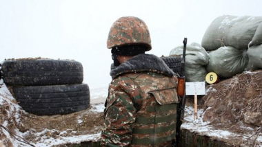 Արցախում հակառակորդի կողմից հրադադարի պահպանման ռեժիմի կոպիտ խախտման հետևանքով զինծառայող է վիրավորվել. ՊԲ