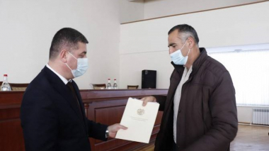 Գեղարքունիքի մարզպետը դպրոցների տնօրենների հետ քննարկեց մարզի կրթական համակարգի առաջնահերթ խնդիրները