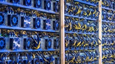 Չինացիները սնման ահռելի բլոկ են ստեղծել 3600 Վտ մայնինգի համար