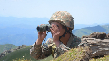 ՀՀ պետական սահմանի հայ-ադրբեջանական շփման գծի ամբողջ երկայնքով օպերատիվ մարտավարական իրավիճակը չի փոփոխվել. ՊՆ