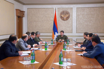 Արցախի նախագահը աշխատանքային խորհրդակցություն է անցկացրել բնակարանային և ներքին անվտանգային հարցերի շուրջ