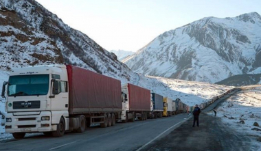 Լարսը բաց է բոլոր տեսակի տրանսպորտային միջոցների համար