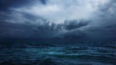 Նավաստին 14 ժամ անցկացրել է օվկիանոսում՝ կառչելով ձկնորսական լողանից