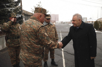 ՀՀ պաշտպանության նախարարն այցելել է 5-րդ զորամիավորում