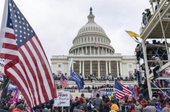 Դեմոկրատ կոնգրեսականը Կապիտոլիումի գրոհի պատճառով դատական հայց է ներկայացրել ընդդեմ Թրամփի