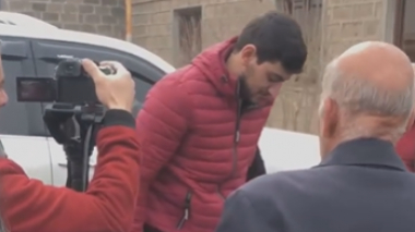 Զինվորը կրկին քայլեց