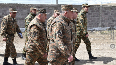 ՀՀ ԶՈւ գլխավոր շտաբի պետն այցելել է արևելյան սահմանագոտի