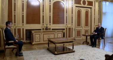 Արմեն Սարգսյանը և Ժոնաթան Լաքոթը քննարկել են հայ-ֆրանսիական հարաբերությունների ներկա օրակարգի հարցեր