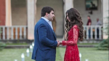 Նվեր Ծառուկյանի գեղեցկուհի ընտրյալը (լուսանկար)