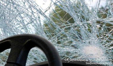 Փրկարարներն արձագանքել են ՃՏՊ-ների վերաբերյալ ահազանգերին