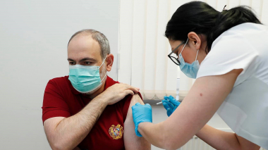 Նիկոլ Փաշինյանն ու Աննա Հակոբյանը պատվաստվեցին