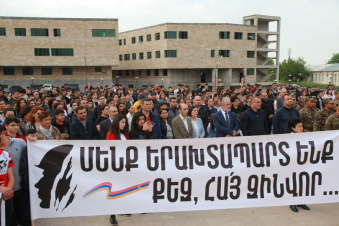 Մայիսյան եռատոնը պետք է մնա եռատոն․ Արտակ Բեգլարյան