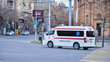 ԱԳՆ-ի մոտ տեղի ունեցած վթարի հետևանքով տուժած երկու քաղաքացի տեղափոխվել են հիվադանոց