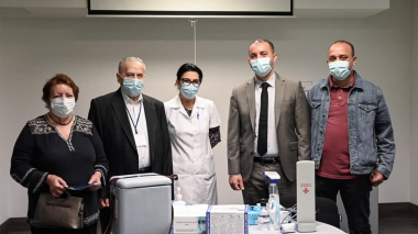 Այսօր ծնողներիս և եղբորս հետ պատվաստվեցինք. Վահան Քերոբյան