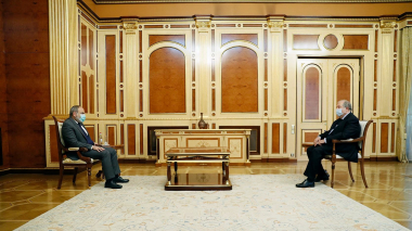 Վարչապետի պաշտոնակատար Նիկոլ Փաշինյանը հանդիպել է Հանրապետության նախագահ Արմեն Սարգսյանին